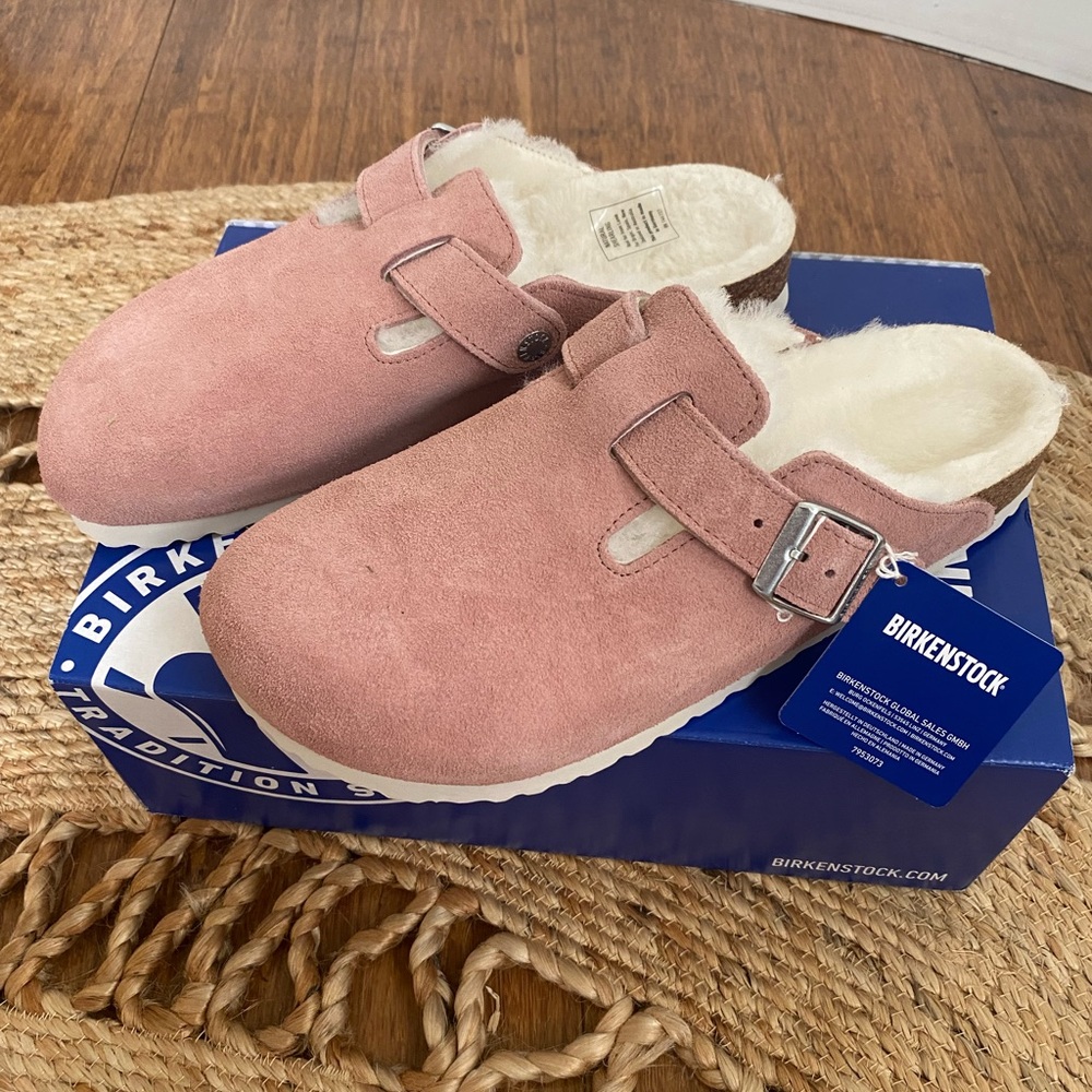 NEW!! Birkenstock Boston Shearling Pink Clog from FREE PEOPLE!